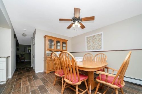 121 Grn Mdw Rd, Milford CT 06461-2258 exterior