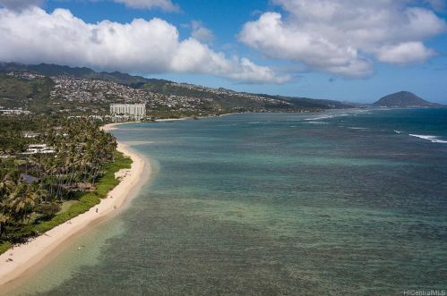 4670 Kahala Ave, Honolulu HI 96816-5220 exterior
