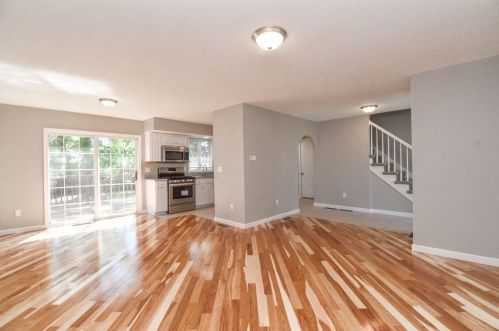 54 Homestead Ave, Springfield, MA 01151-1810