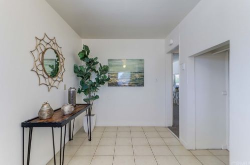 9122 Olive St, Bellflower CA 90706-4518 exterior