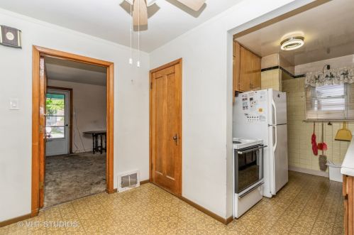 10452 Homan Ave, Chicago IL  60655-2425 exterior