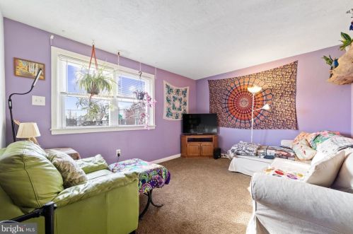 801 Bleigh Ave, Philadelphia PA 19111-3652 exterior