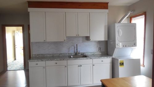 67 Hl St, West Springfield MA 01089-3416 exterior