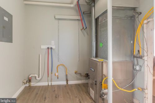 413 49th St, Camden NJ  08110-3910 exterior