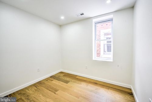 1107 52 St, Philadelphia PA 19143-4217 exterior