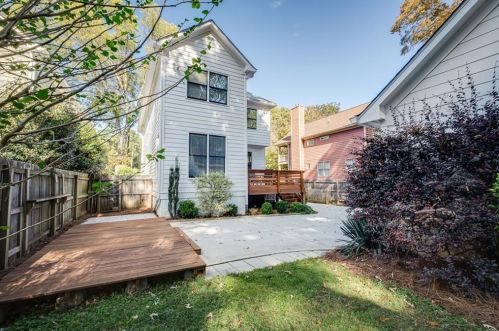 1625 Flat Shoals Rd, Atlanta GA  30349-6151 exterior