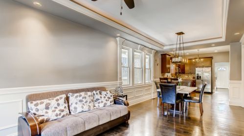 6046 Menard Ave, Chicago IL  60646-3919 exterior