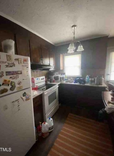 521 14 St, Lumberton NC 28358-4707 exterior