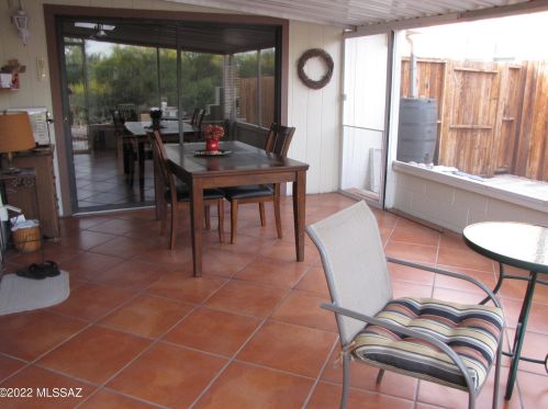 2421 Double O Pl, Tucson AZ 85713-6717 exterior