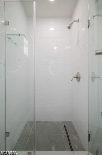 120 Mountainview Ave, Nutley NJ  07110-2233 exterior