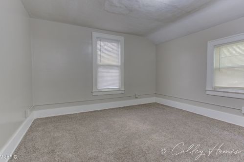 1443 Alamo Ave, Kalamazoo MI  49006-2215 exterior