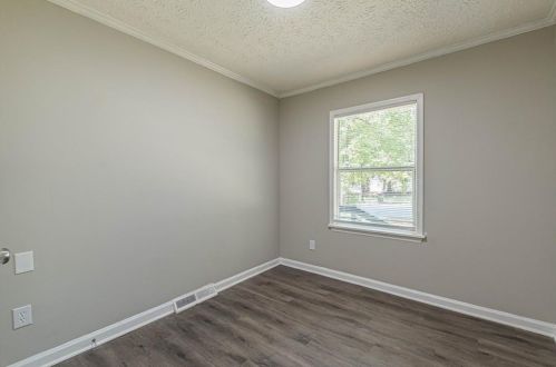 3250 Mount Gilead Rd, Atlanta GA  30311-5202 exterior