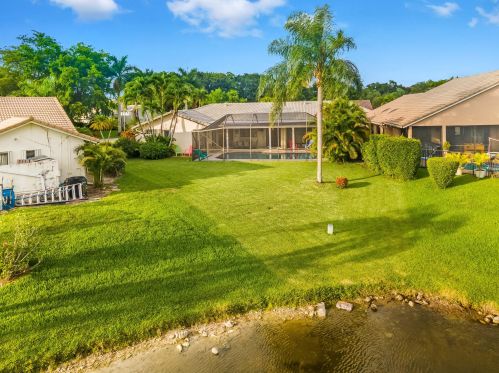 10235 Crosswind Rd, Boca Raton FL 33498-4739 exterior