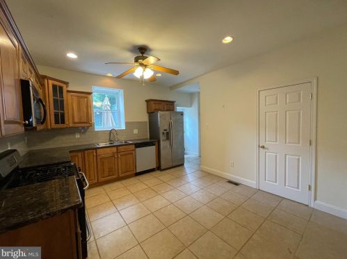 173 Krams Ave, Philadelphia PA  19127-2025 exterior