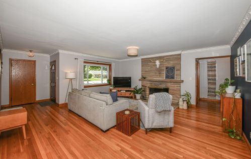 9508 Ctr St, Milwaukee WI 53222-4523 exterior