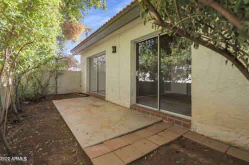 4924 Edgemont Ave, Phoenix AZ  85008-1621 exterior