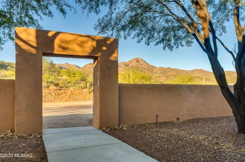 4275 Lightning Ridge Trl, Tucson AZ  85745-8716 exterior