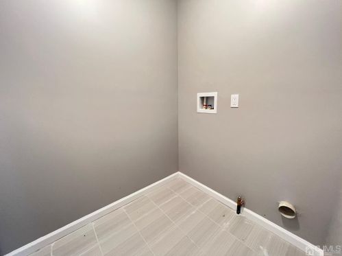 54 Howard Ave, Edison NJ  08837-3432 exterior