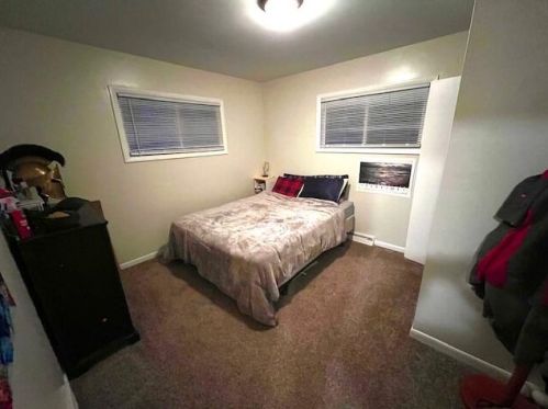 1070 James Ave, Meskegon MI  49442-2136 exterior