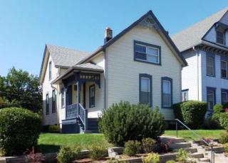 1631 Van Buren St, Milwaukee WI  53202-2017 exterior