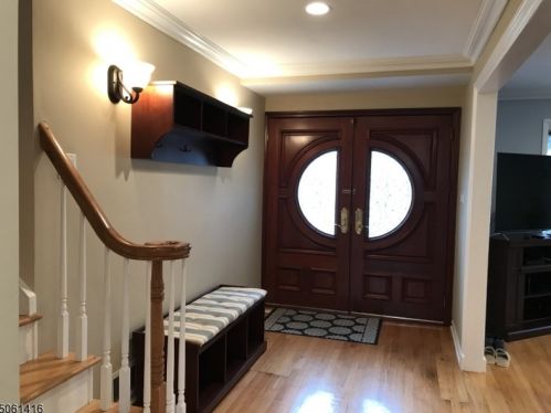 15 Blackstone Dr, Livingston NJ  07039-1823 exterior