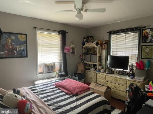 302 Cattell Ave, Camden NJ 08107-2335 exterior