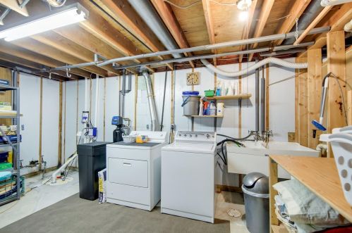 3573 Gresham Ave, Saint Paul MN 55128-4413 exterior