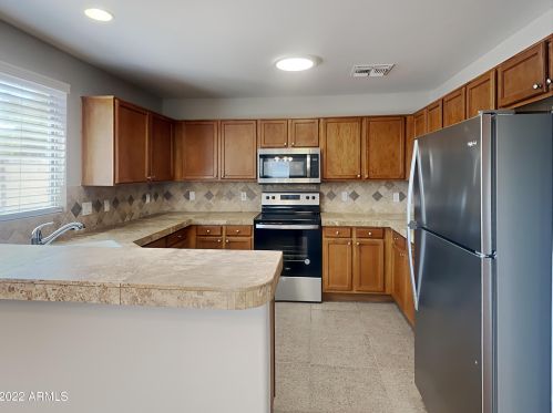 11229 Devonshire Ave, Phoenix AZ  85037-5347 exterior