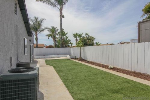 8580 Flanders Dr, San Diego CA  92126-3268 exterior