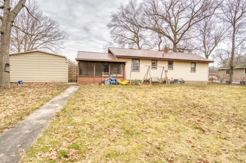 431 Giles Rd, Meskegon MI  49445-1319 exterior