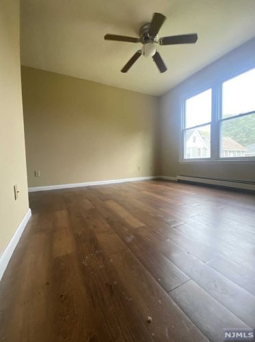 195 Fort Lee Rd, Teaneck NJ  07666-3951 exterior