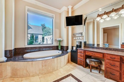 5029 Brandywine Ln, Frisco TX 75034-2241 exterior