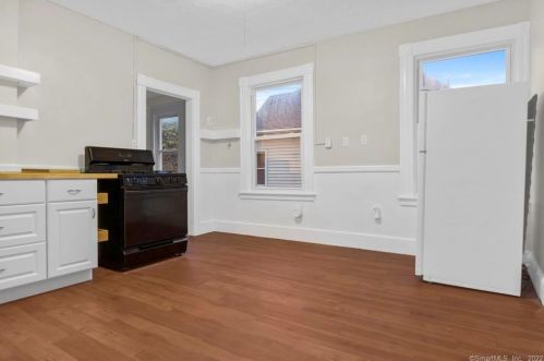 49 Belden St, New Britain CT  06051-2801 exterior