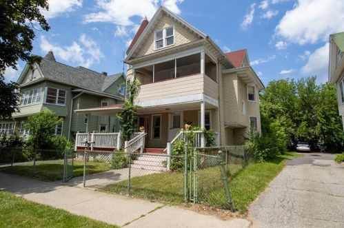 20 Crystal Ave, Springfield, MA 01108-1722