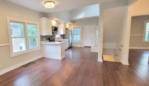 179 North Ave, Elmhurst IL 60126-2558 exterior