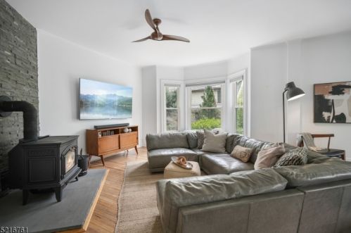 476 Summit Ave, Maplewood NJ  07040-1308 exterior