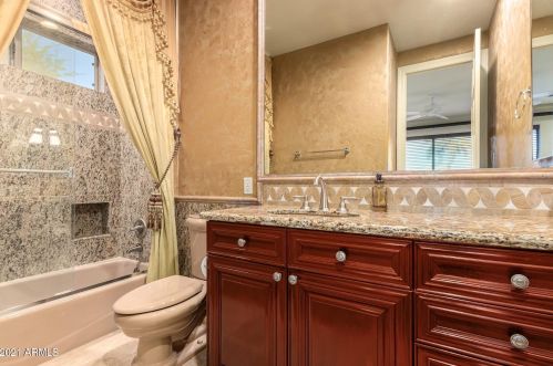 25401 45th Dr, Phoenix AZ  85083-2243 exterior