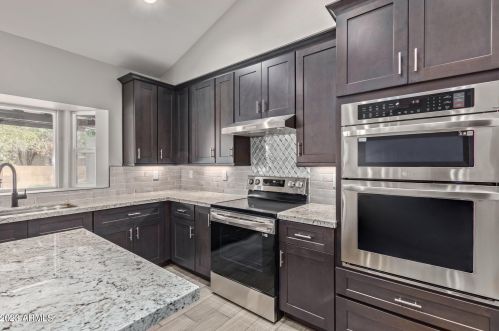 14827 2nd Pl, Phoenix AZ  85022-3611 exterior