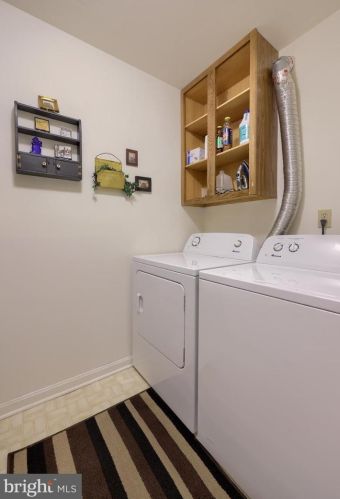 104 Country Pl Dr, Lancaster PA 17601-1775 exterior