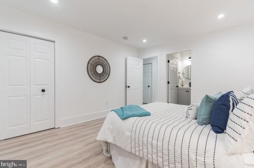 1271 16th St, Washington DC  20002-2556 exterior