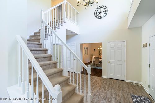 660 Berkeley Ave, Berkeley Township NJ 08721-3703 exterior