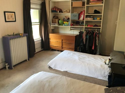 1304 Juneau Ave, Milwaukee WI 53233-1208 exterior