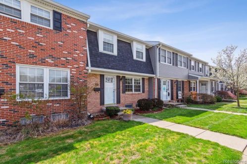 19507 Dartmouth Pl, Northville, MI 48167-2512