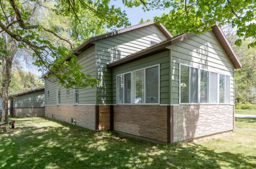 457 Walnut St, Watervliet, MI 49098-9348