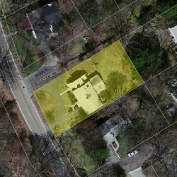 196 Quinobequin Rd, Newton MA 02468-1815 aerial view