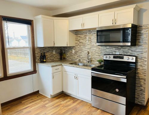 4957 19th Pl, Milwaukee, WI 53209-5704