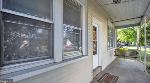 413 Grand Ave, Trenton, NJ 08610-5048