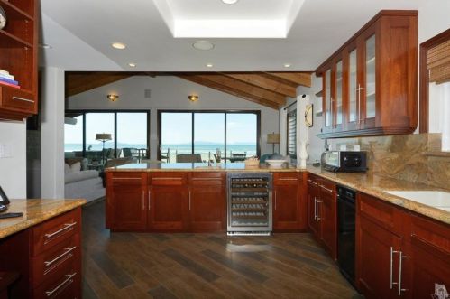 867 Mandalay Bch Rd, Oxnard CA 93035-1078 exterior