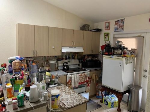 2300 Hunter Blvd, Naples FL 34116-6942 exterior