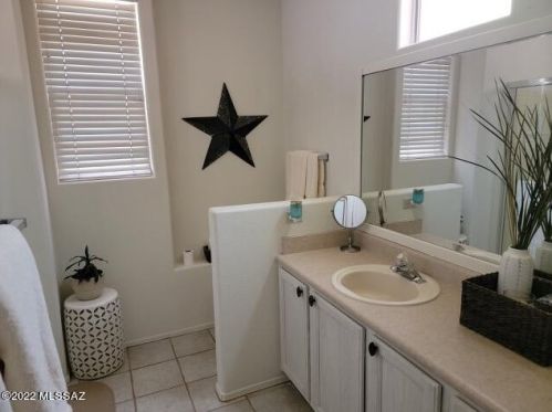 5312 Calle Vista De Colores, Tucson AZ  85711-7431 exterior